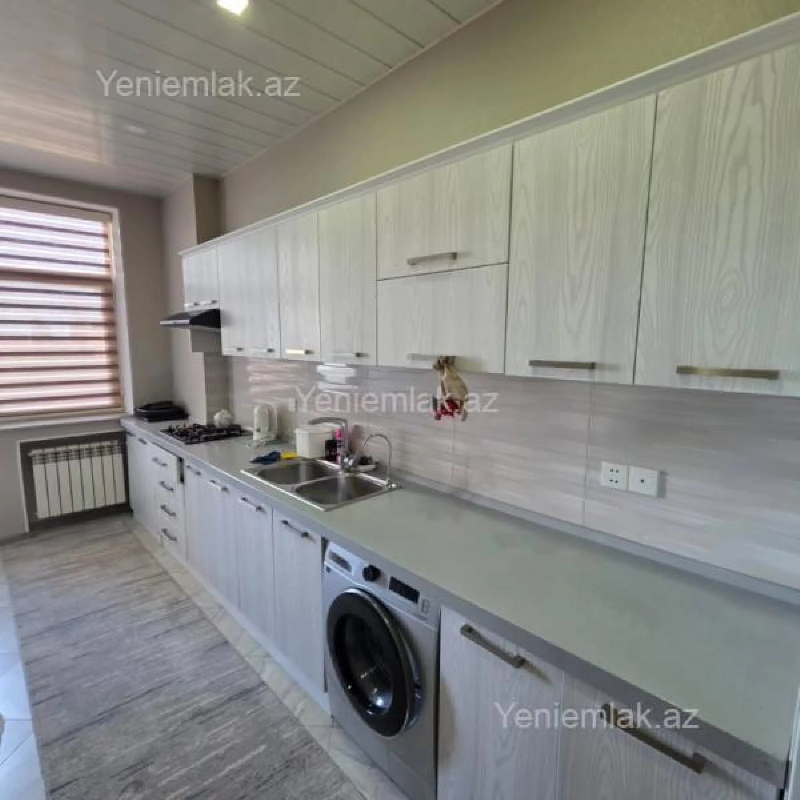 Satılır 3 otaqlı yeni tikili 105 m²