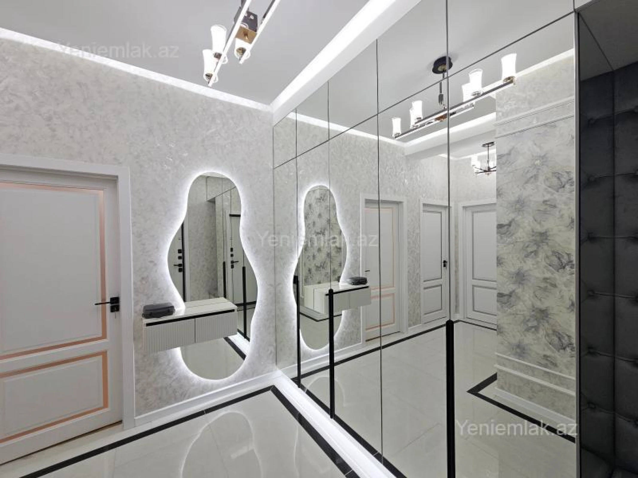 Satılır 3 otaqlı yeni tikili 87 m²