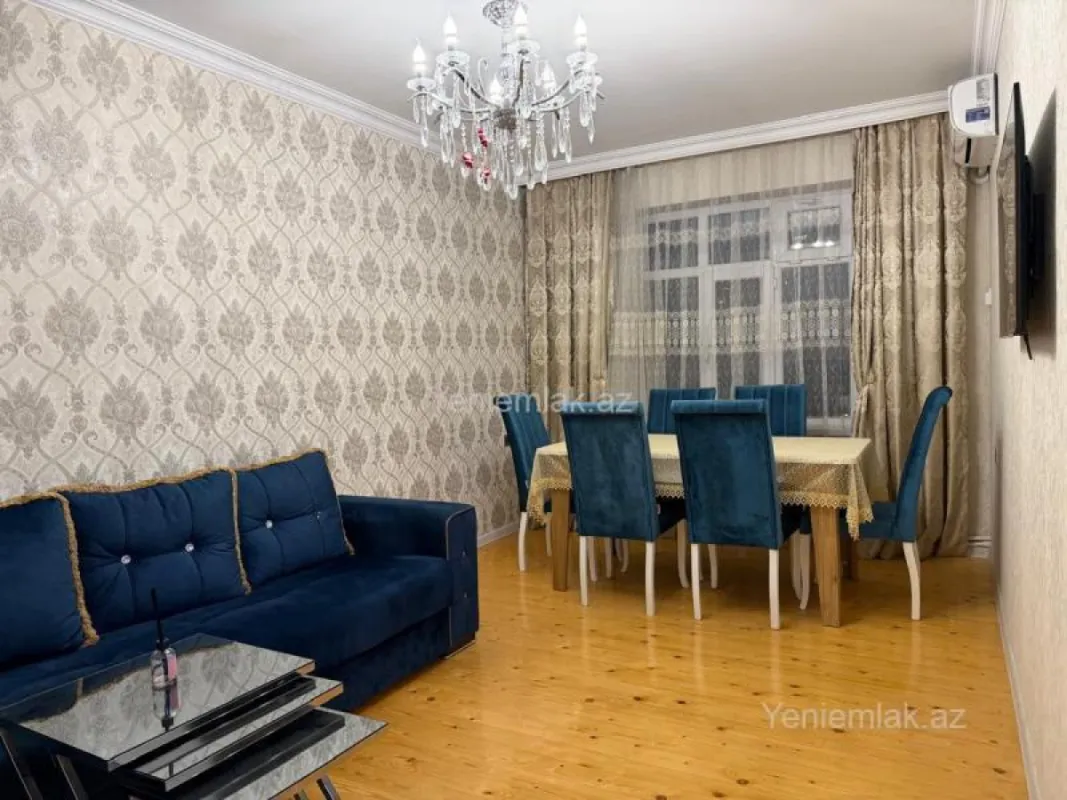 Satılır 3 otaqlı köhnə tikili 80 m²