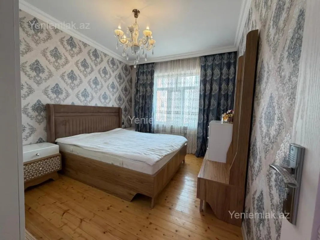 Satılır 3 otaqlı köhnə tikili 80 m²