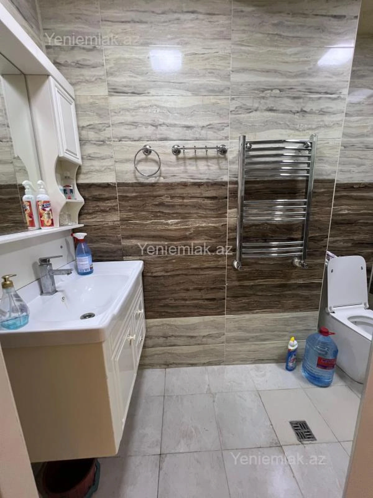 Satılır 2 otaqlı yeni tikili 75 m²