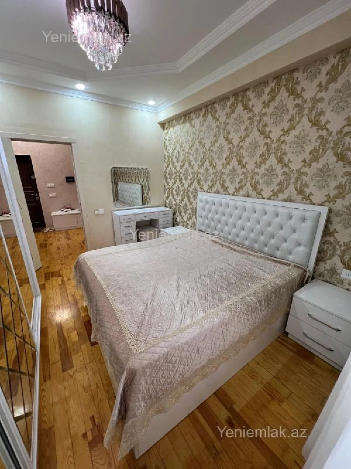 Satılır 2 otaqlı yeni tikili 75 m²