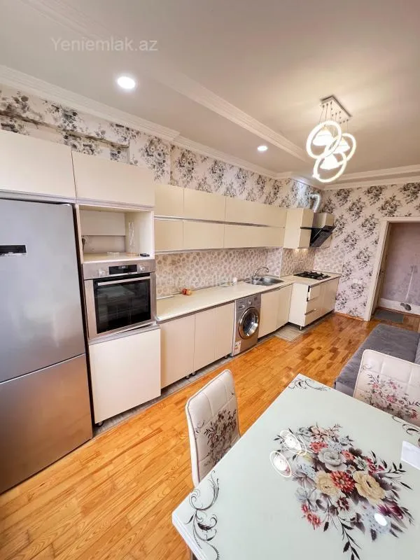 Satılır 2 otaqlı yeni tikili 75 m²