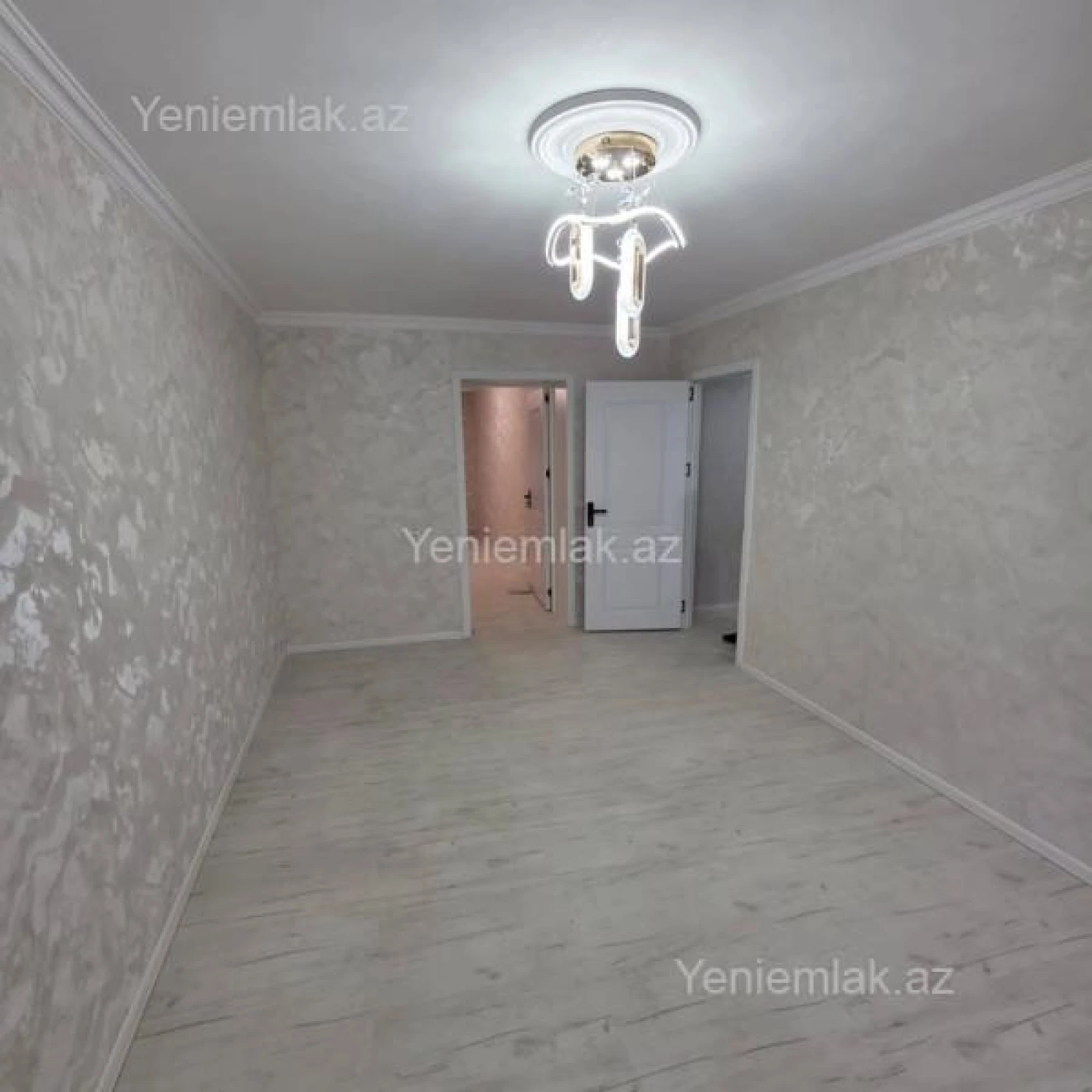 Satılır 2 otaqlı köhnə tikili 50 m²
