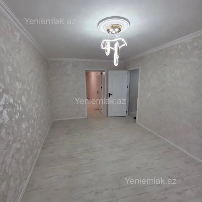 Satılır 2 otaqlı köhnə tikili 50 m²