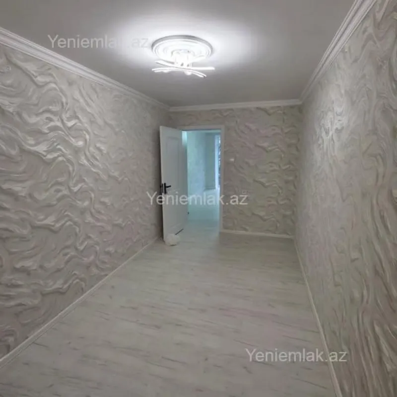 Satılır 2 otaqlı köhnə tikili 50 m²