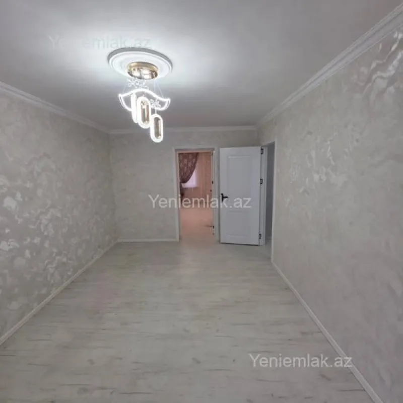 Satılır 2 otaqlı köhnə tikili 50 m²