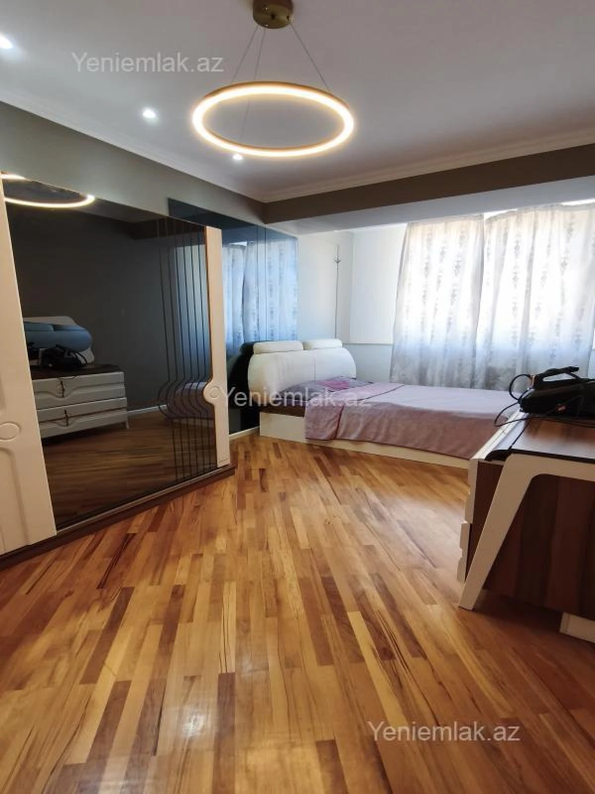 Satılır 3 otaqlı yeni tikili 100 m²