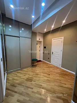 Satılır 3 otaqlı yeni tikili 100 m²