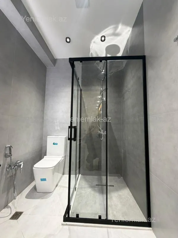 Satılır 2 otaqlı yeni tikili 84 m²