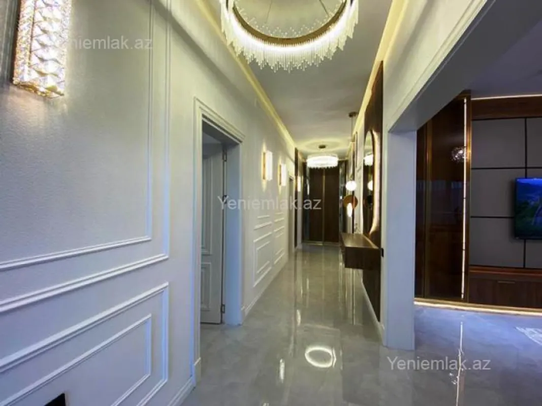 Satılır 4 otaqlı həyət evi 140 m²