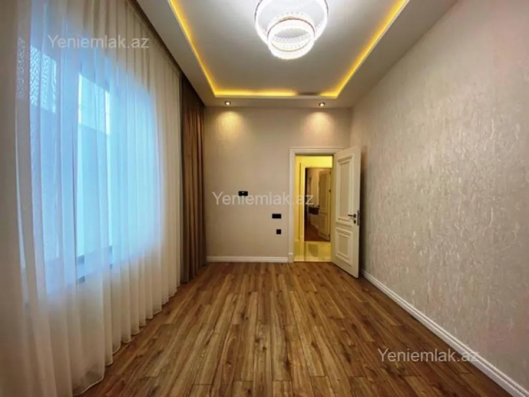 Satılır 4 otaqlı həyət evi 140 m²