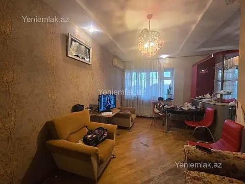 Satılır 4 otaqlı köhnə tikili 78 m²