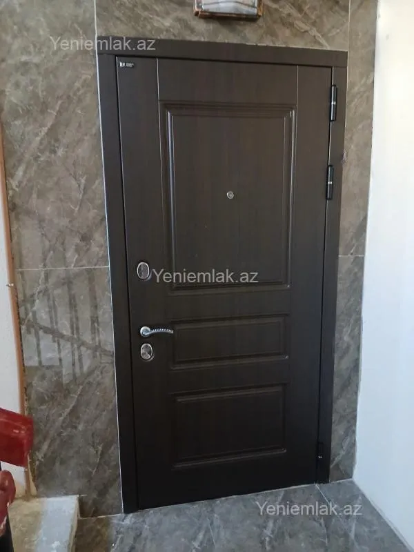 Satılır 5 otaqlı köhnə tikili 120 m²