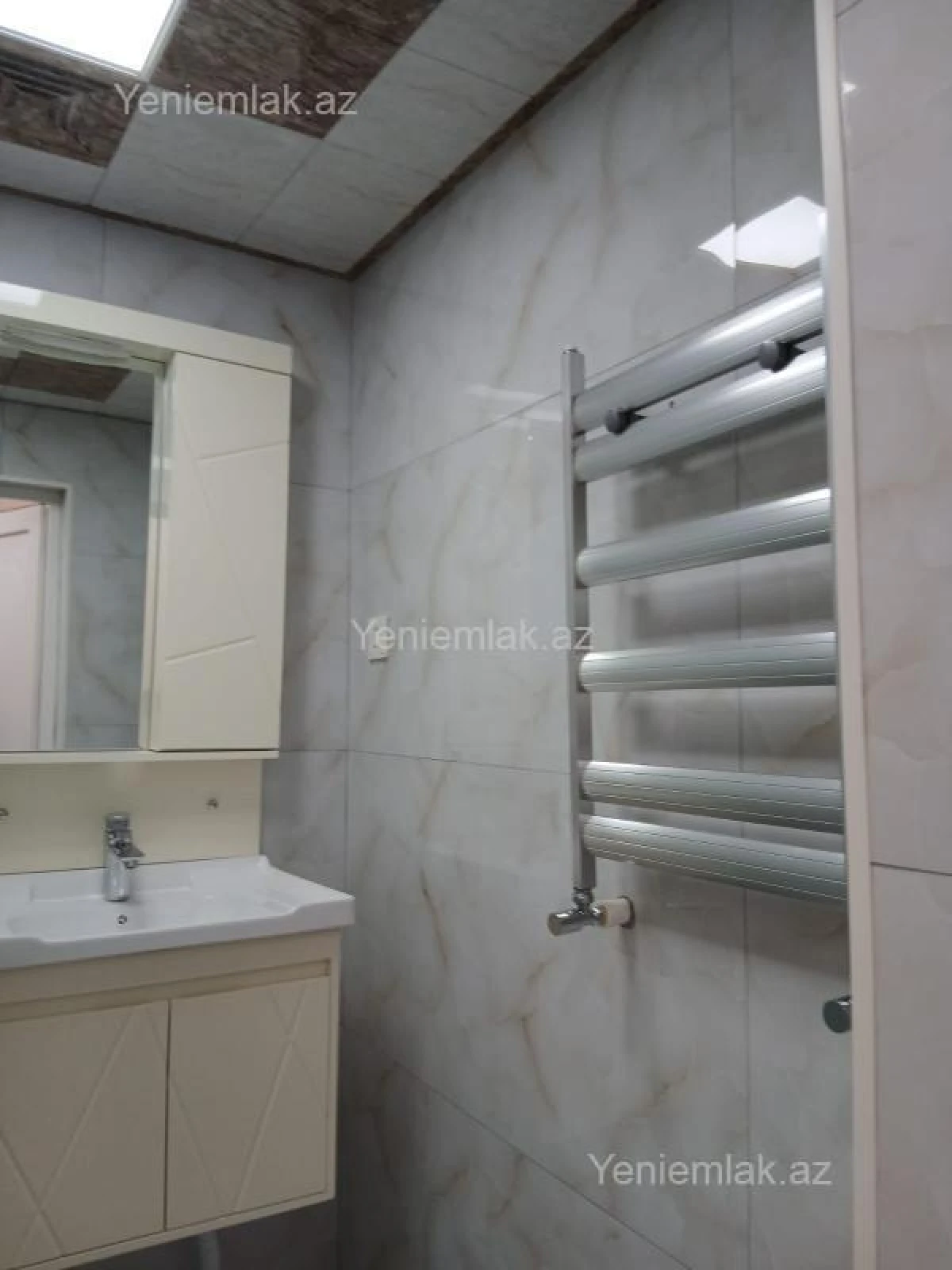 Satılır 5 otaqlı köhnə tikili 120 m²