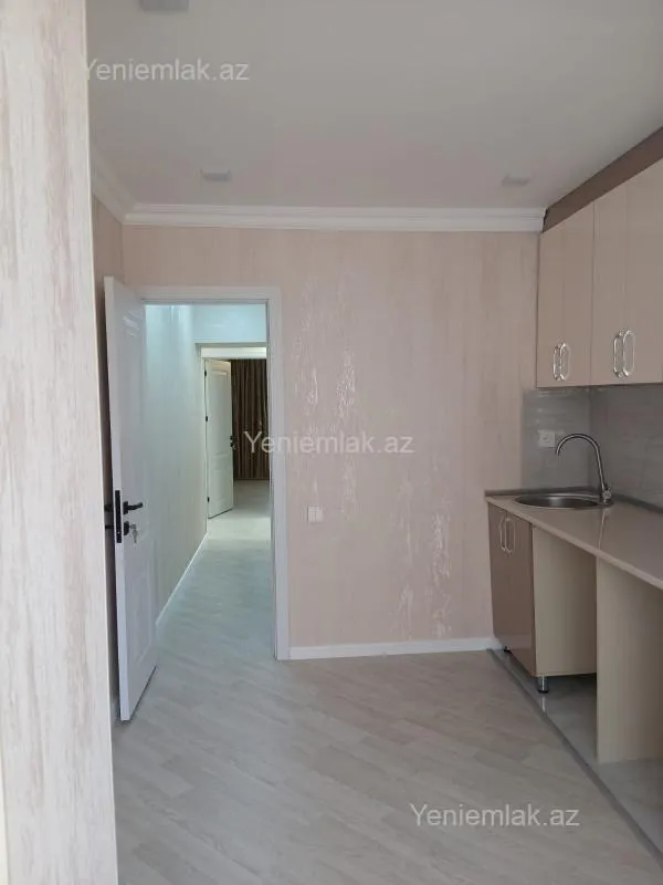 Satılır 5 otaqlı köhnə tikili 120 m²