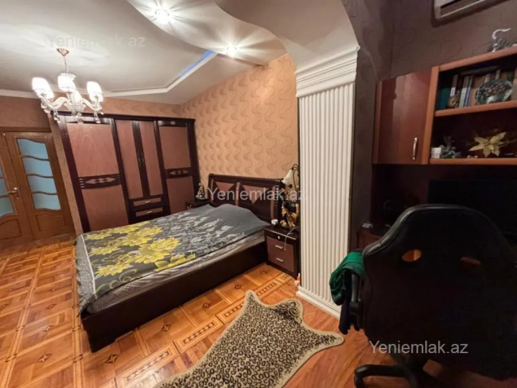 Satılır 5 otaqlı köhnə tikili 110 m²