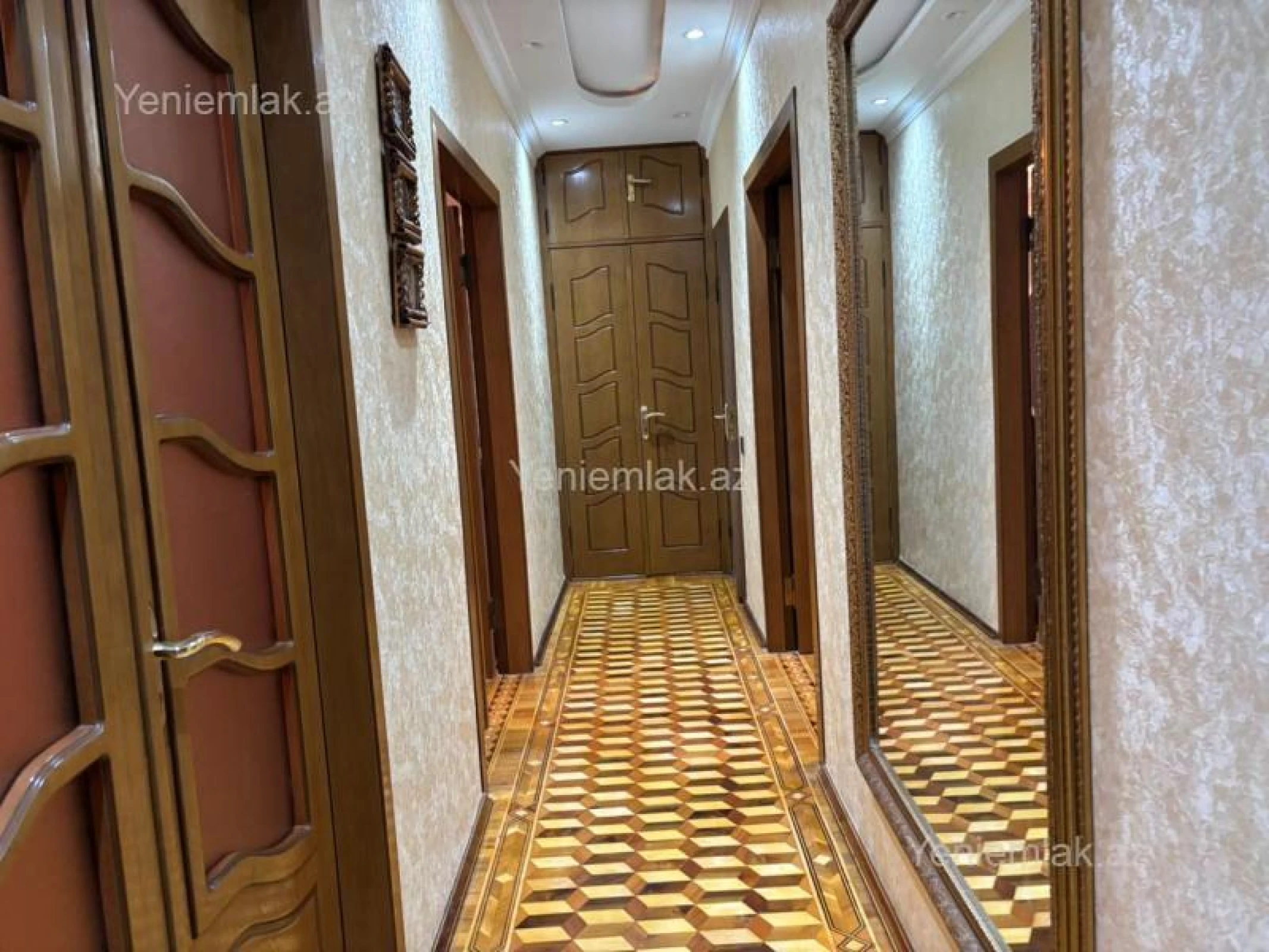 Satılır 5 otaqlı köhnə tikili 110 m²