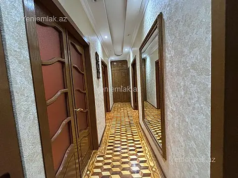 Satılır 5 otaqlı köhnə tikili 110 m²