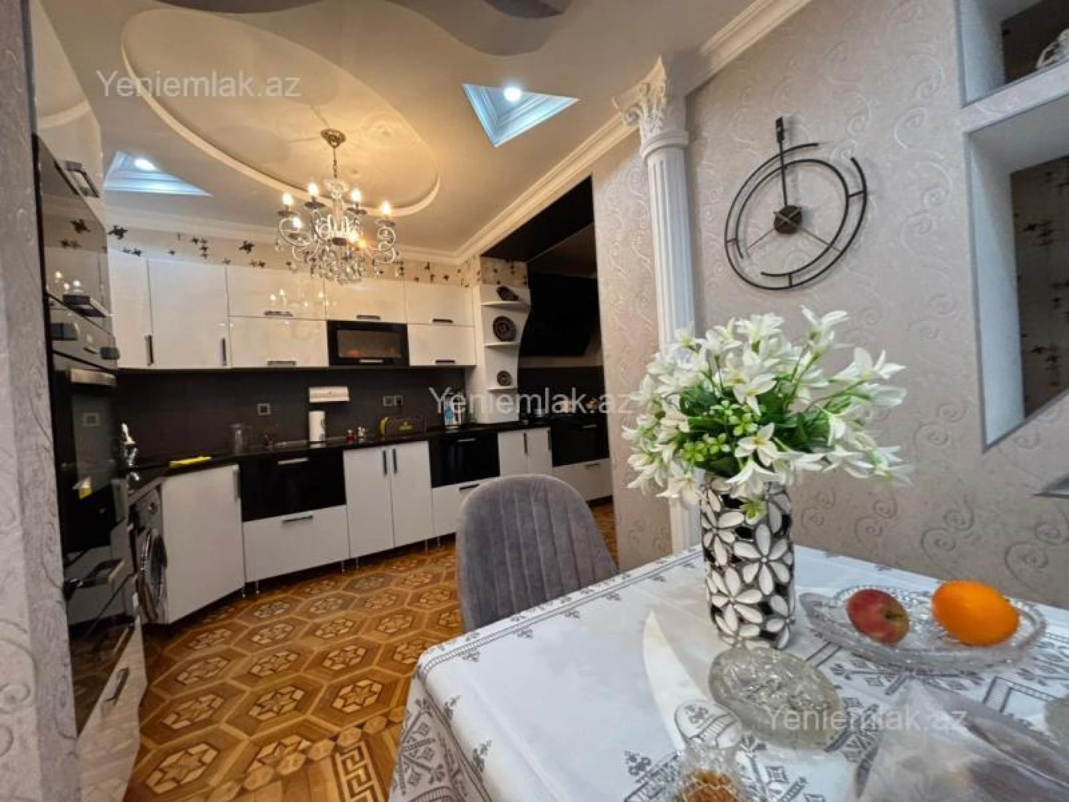 Satılır 5 otaqlı köhnə tikili 110 m²