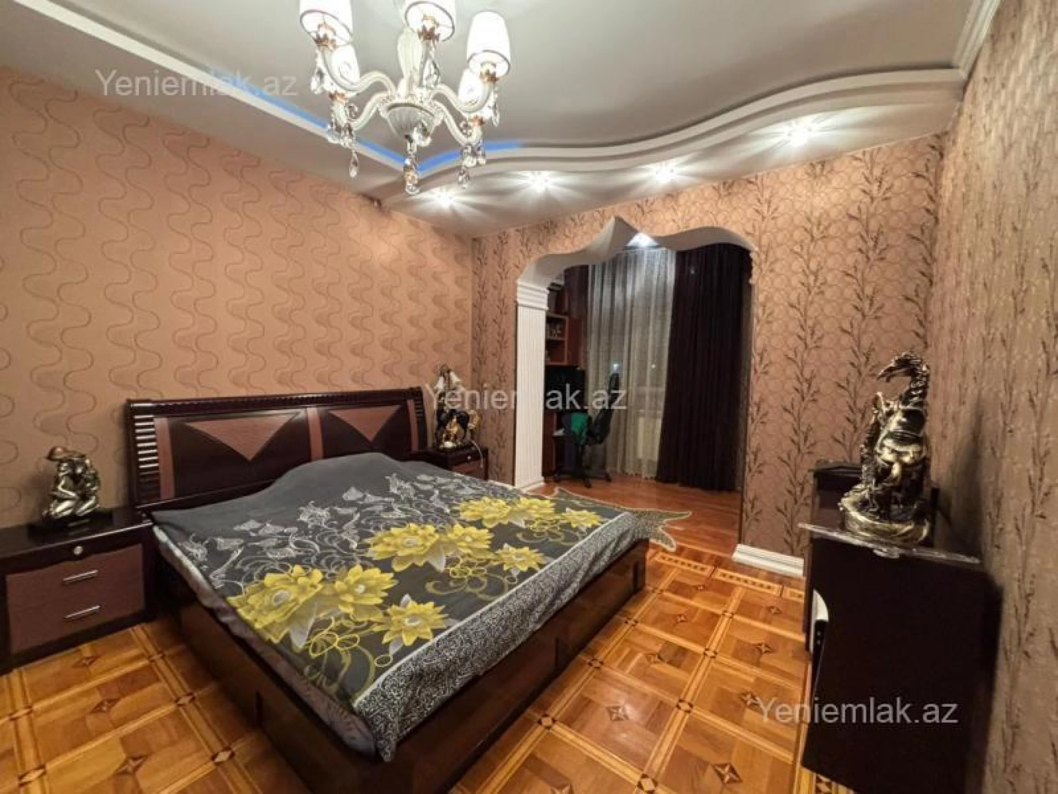 Satılır 5 otaqlı köhnə tikili 110 m²