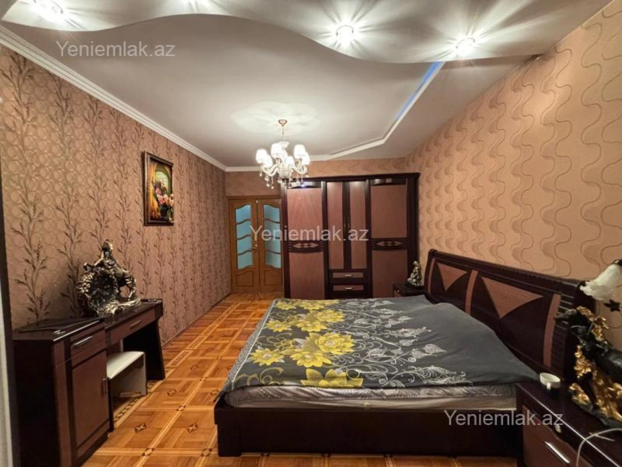 Satılır 5 otaqlı köhnə tikili 110 m²