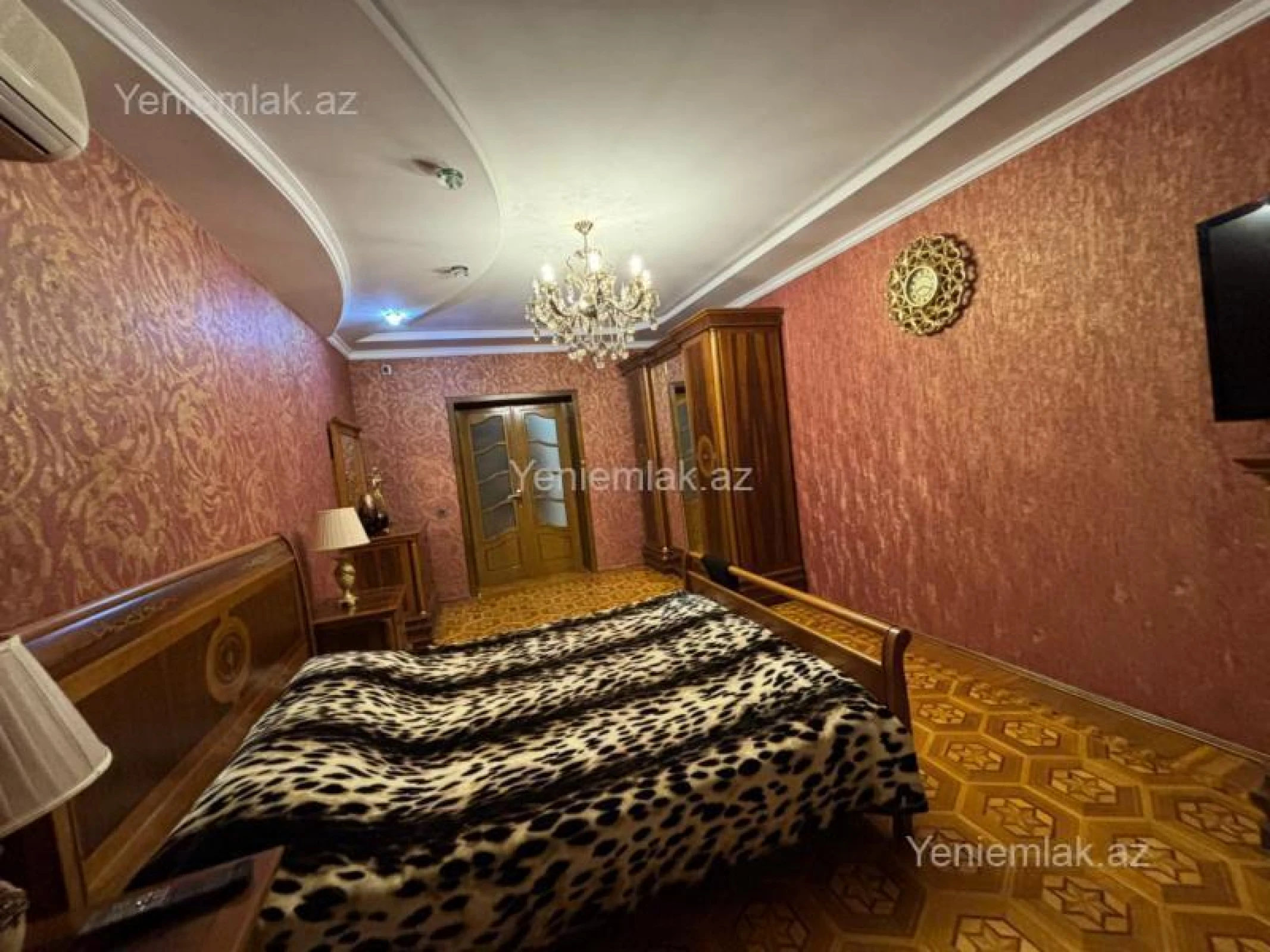 Satılır 5 otaqlı köhnə tikili 110 m²