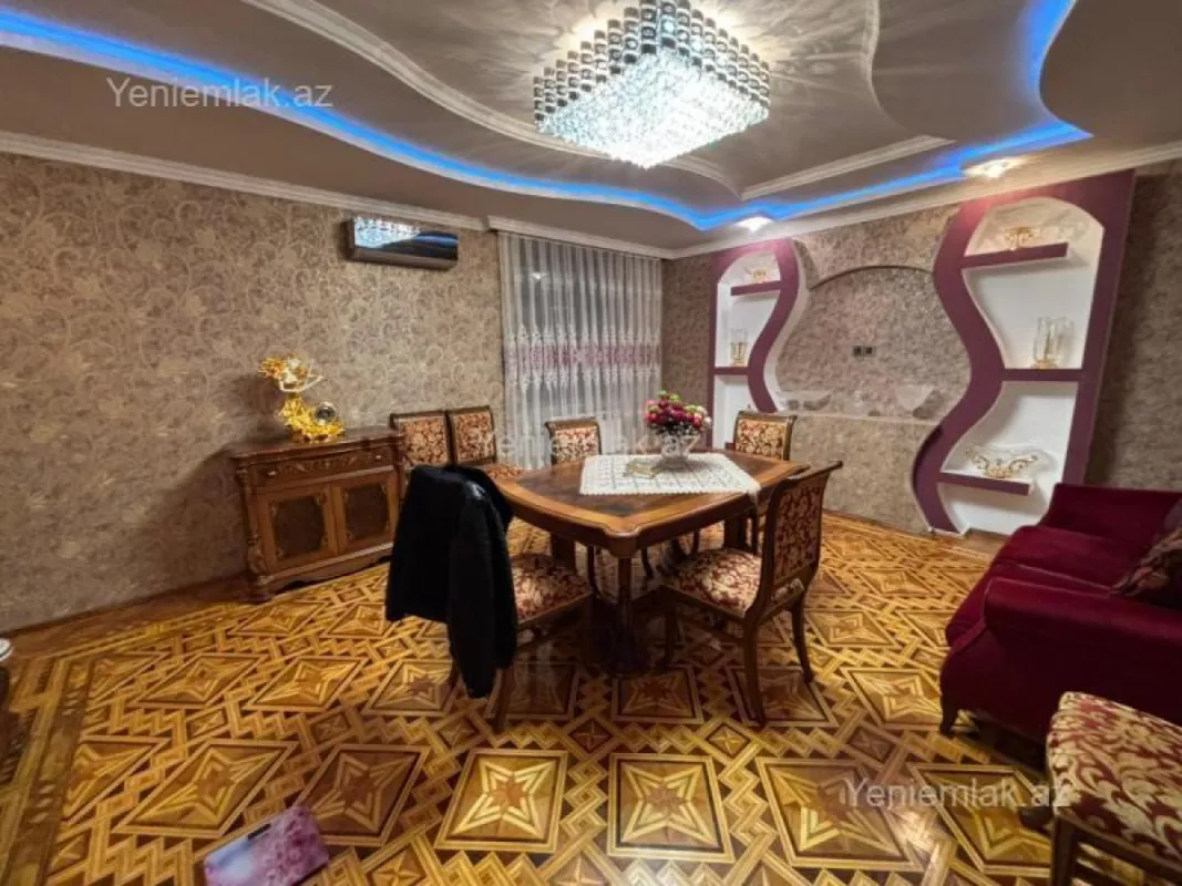 Satılır 5 otaqlı köhnə tikili 110 m²