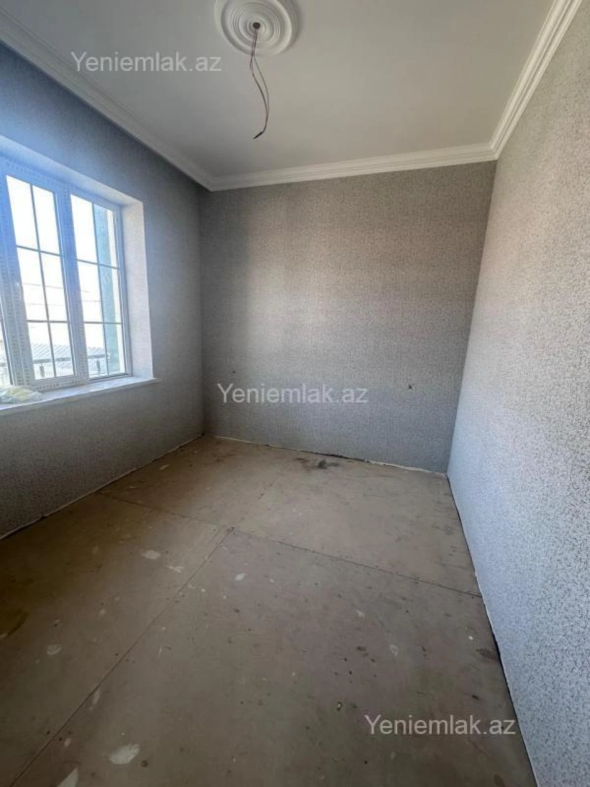 Satılır 4 otaqlı həyət evi 130 m²