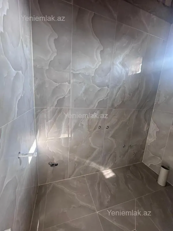 Satılır 4 otaqlı həyət evi 130 m²