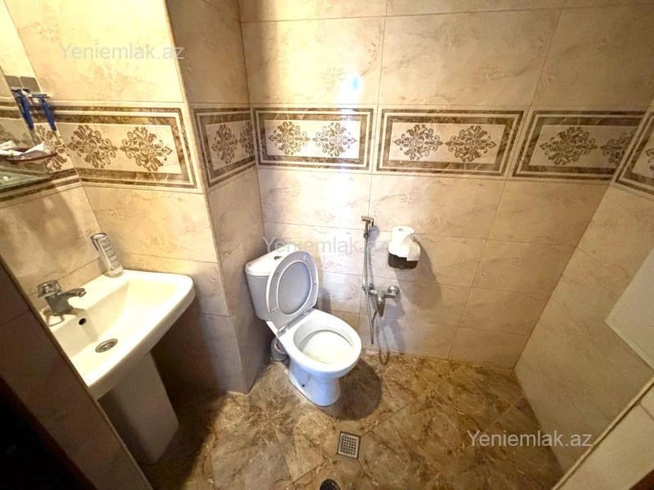 Satılır 3 otaqlı yeni tikili 80 m²