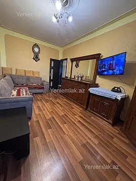 Satılır 2 otaqlı köhnə tikili 65 m²