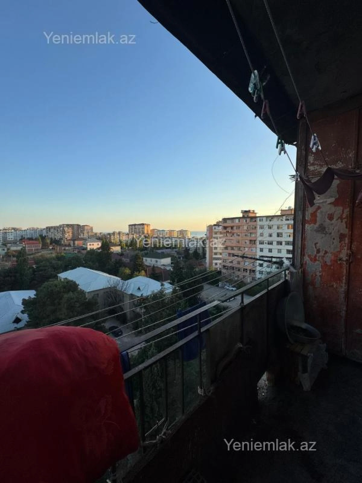 Satılır 2 otaqlı köhnə tikili 65 m²