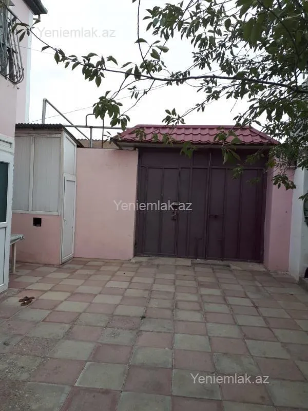 Satılır 4 otaqlı həyət evi 150 m²