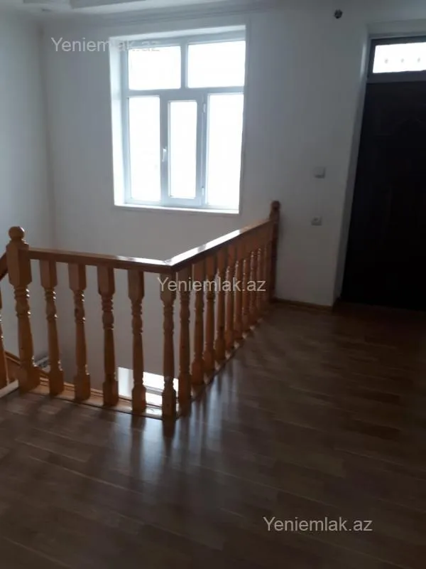 Satılır 4 otaqlı həyət evi 150 m²