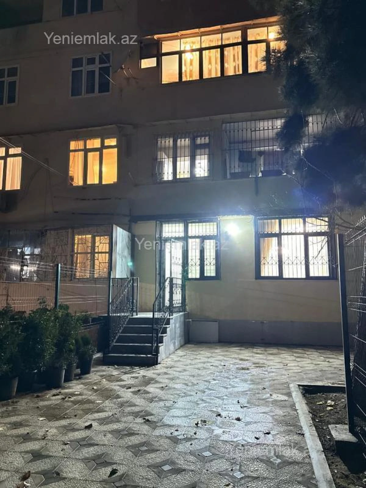 Satılır 3 otaqlı köhnə tikili 85 m²