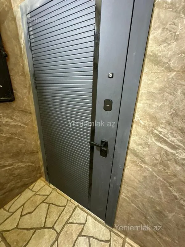 Satılır 3 otaqlı köhnə tikili 85 m²