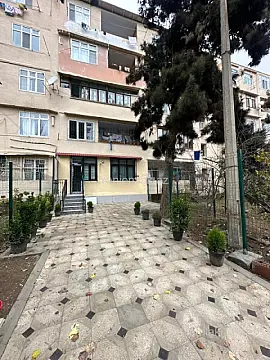 Satılır 3 otaqlı köhnə tikili 85 m²
