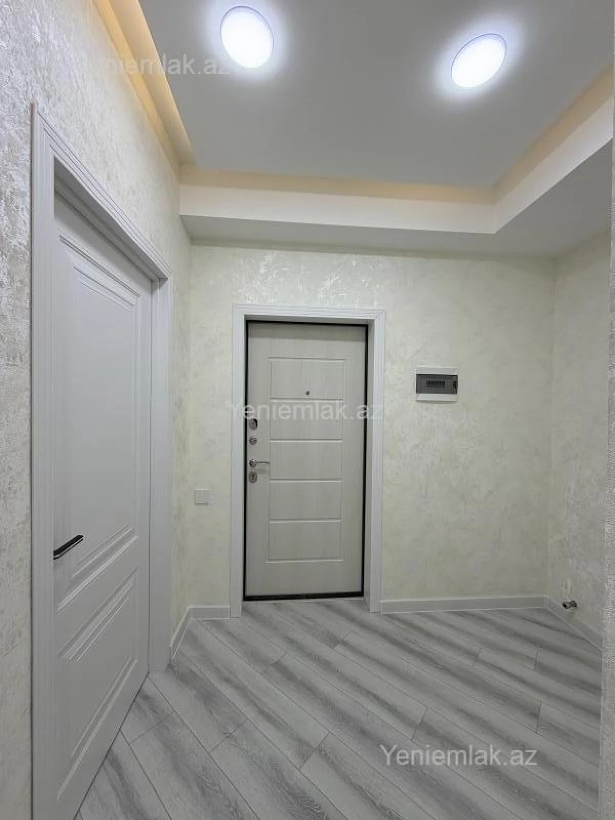 Satılır 3 otaqlı yeni tikili 65 m²