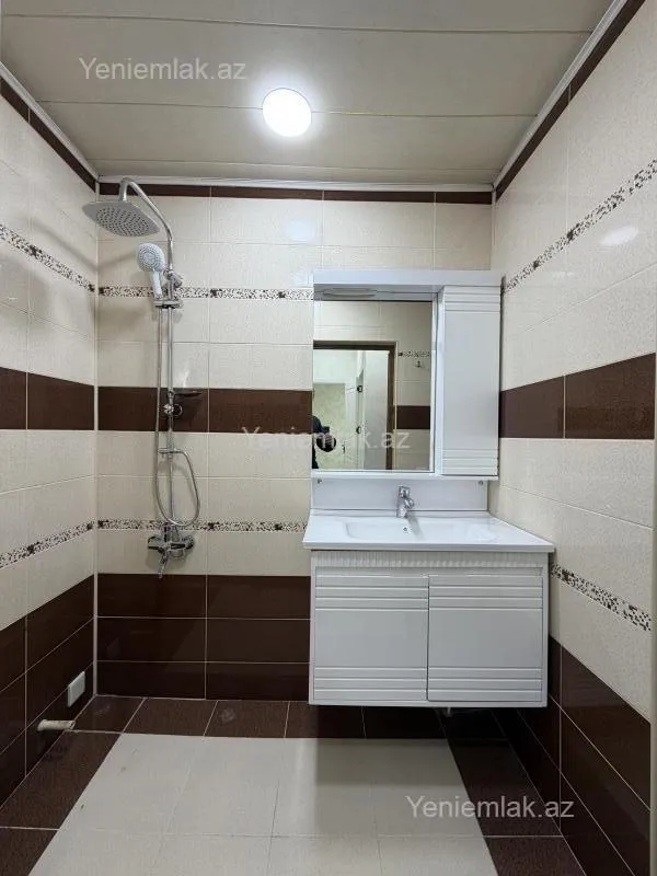 Satılır 3 otaqlı yeni tikili 65 m²