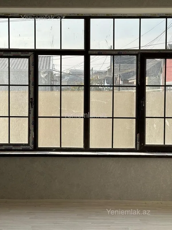 Satılır 4 otaqlı həyət evi 140 m²