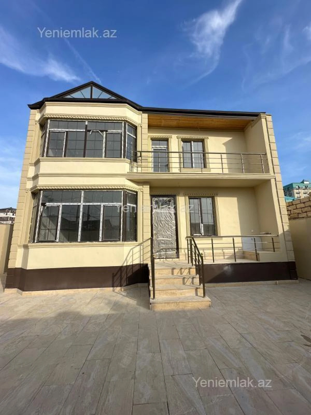 Satılır 4 otaqlı həyət evi 140 m²