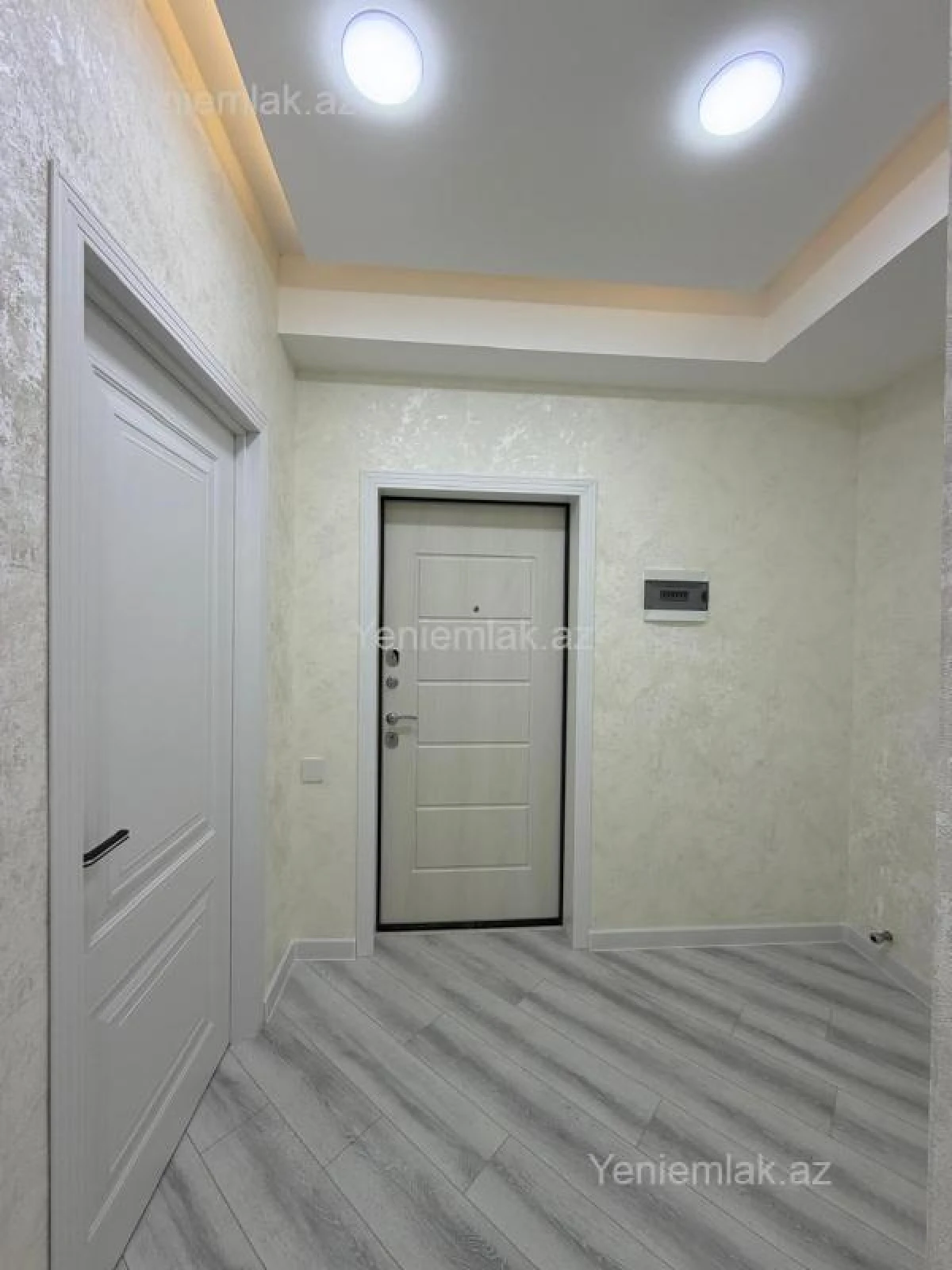 Satılır 3 otaqlı yeni tikili 65 m²