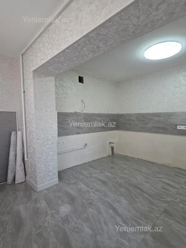 Satılır 2 otaqlı köhnə tikili 65 m²