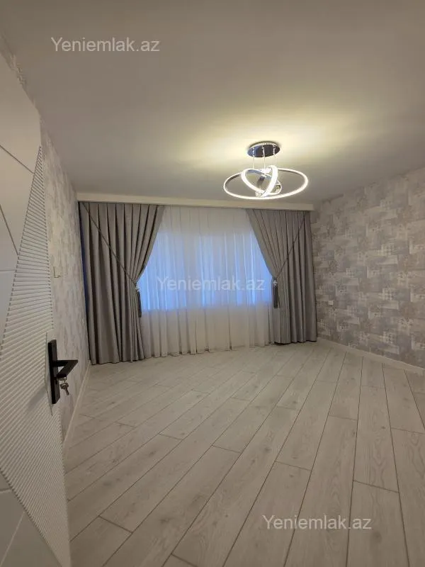 Satılır 2 otaqlı köhnə tikili 65 m²