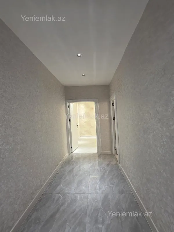 Satılır 2 otaqlı köhnə tikili 65 m²