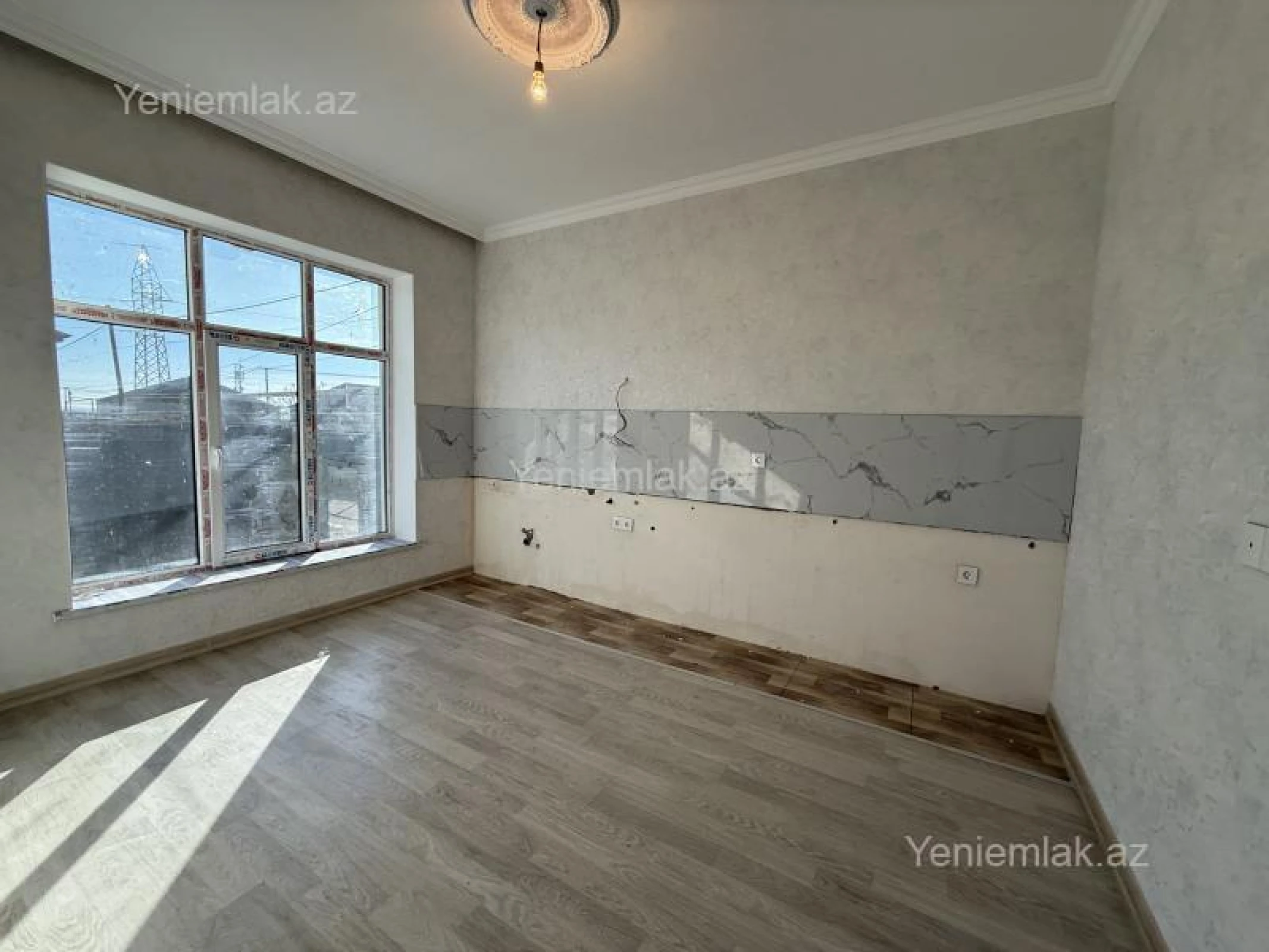 Satılır 4 otaqlı həyət evi 120 m²