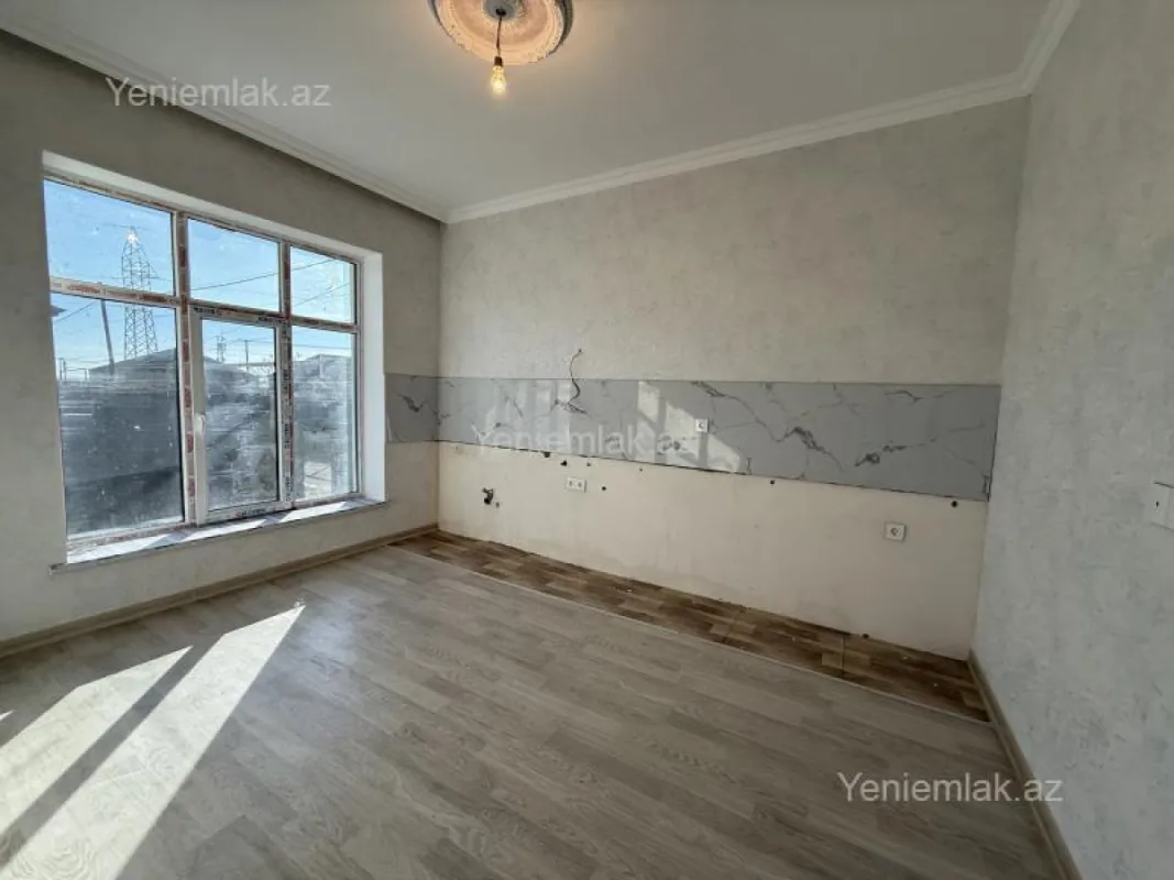 Satılır 4 otaqlı həyət evi 120 m²