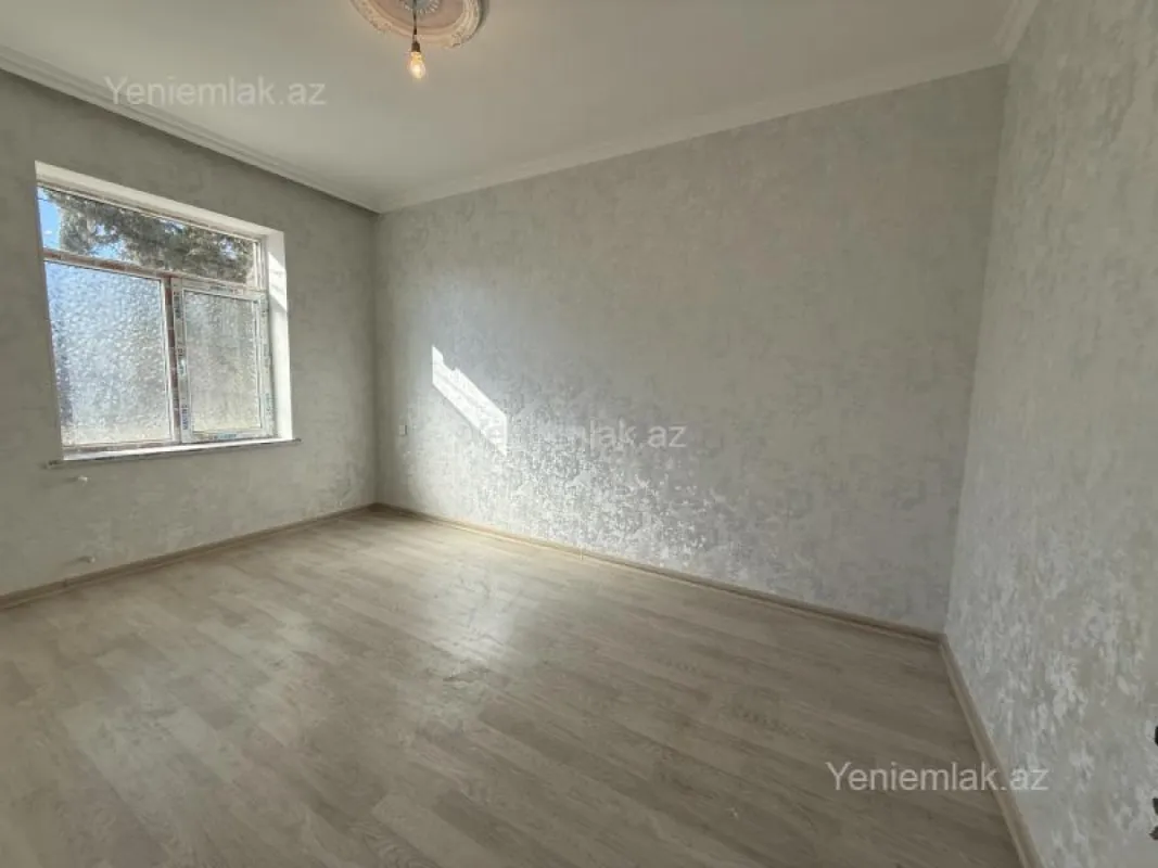 Satılır 4 otaqlı həyət evi 120 m²