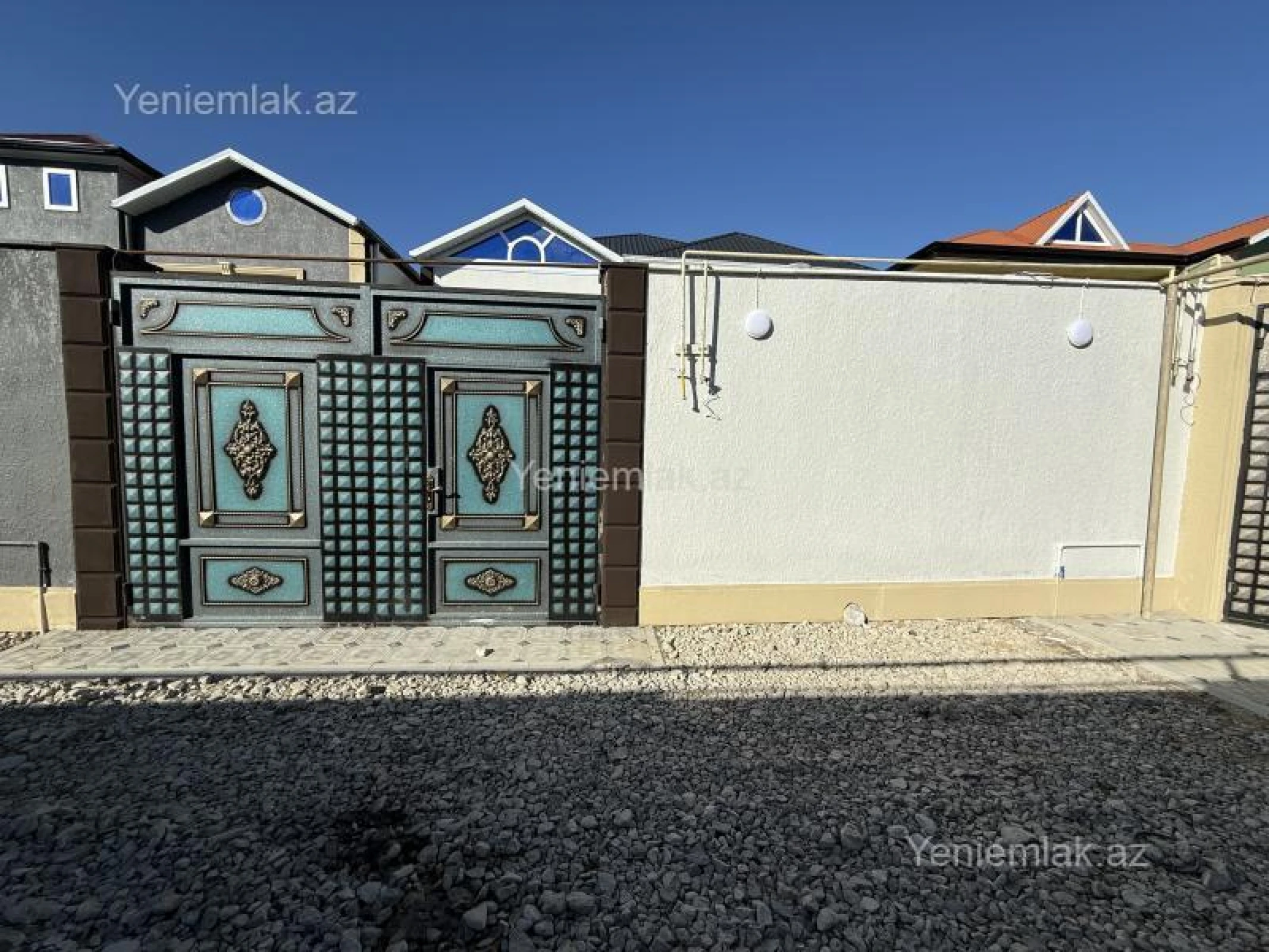 Satılır 3 otaqlı həyət evi 100 m²